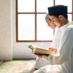 muslims-reading-from-the-quran-e1634177128924.jpg